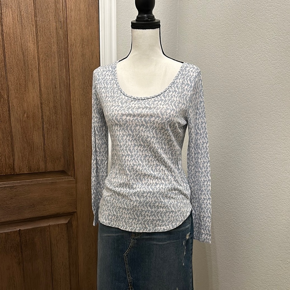 Ann Taylor- Bird Print Long Sleeve Tee EUC